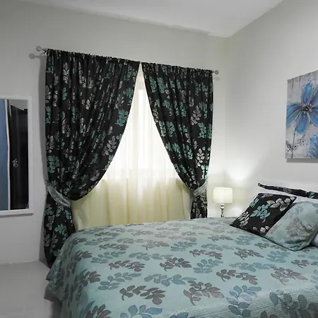 Apartment Large Modern Seaside